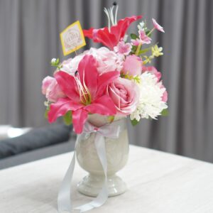 ช่อดอกไม้เทียม A14 ในแจกันเซรามิค Nano Florist