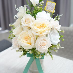 ช่อดอกไม้เทียม A2 ในแจกันเซรามิค Nano Florist