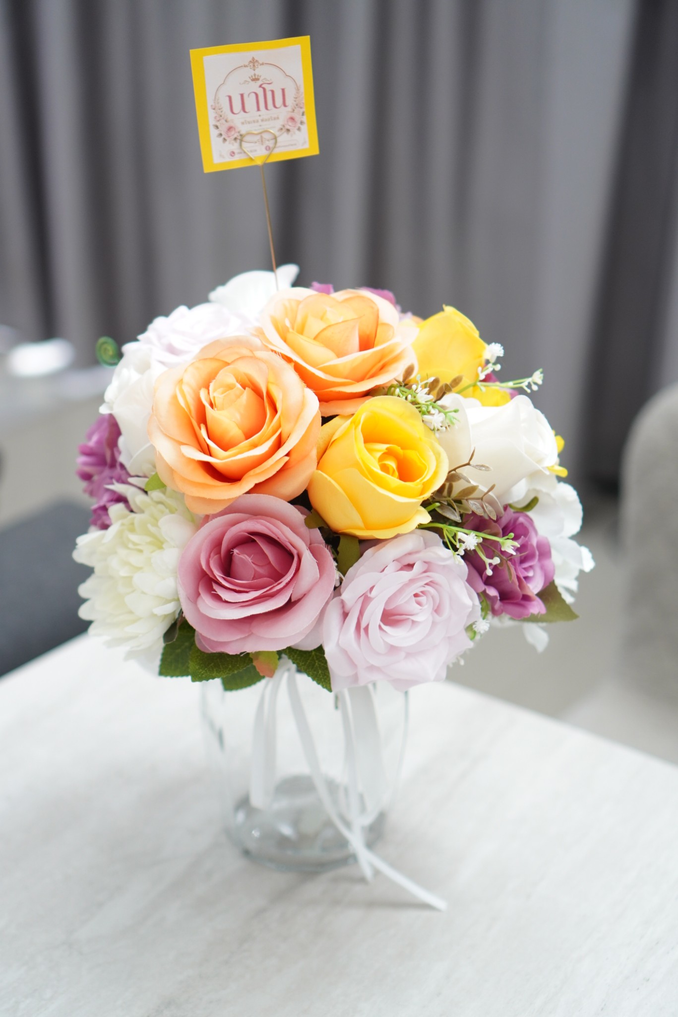 ช่อดอกไม้เทียม A4 ในแจกันแก้ว Nano Florist